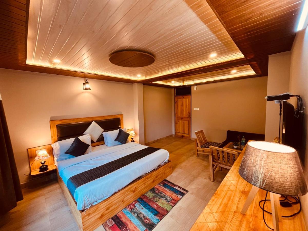 Sana - Affordable Luxury In Hotel